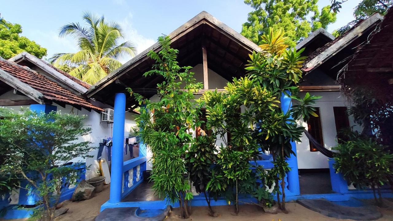 Surf Beach Hotel Arugam Bay Esterno foto