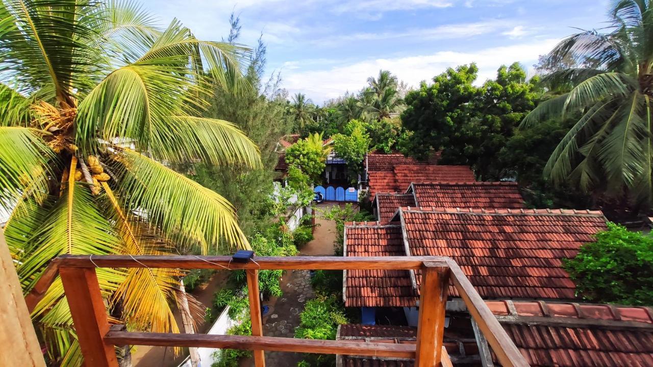 Surf Beach Hotel Arugam Bay Esterno foto