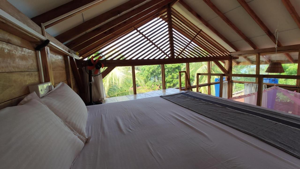 Surf Beach Hotel Arugam Bay Esterno foto