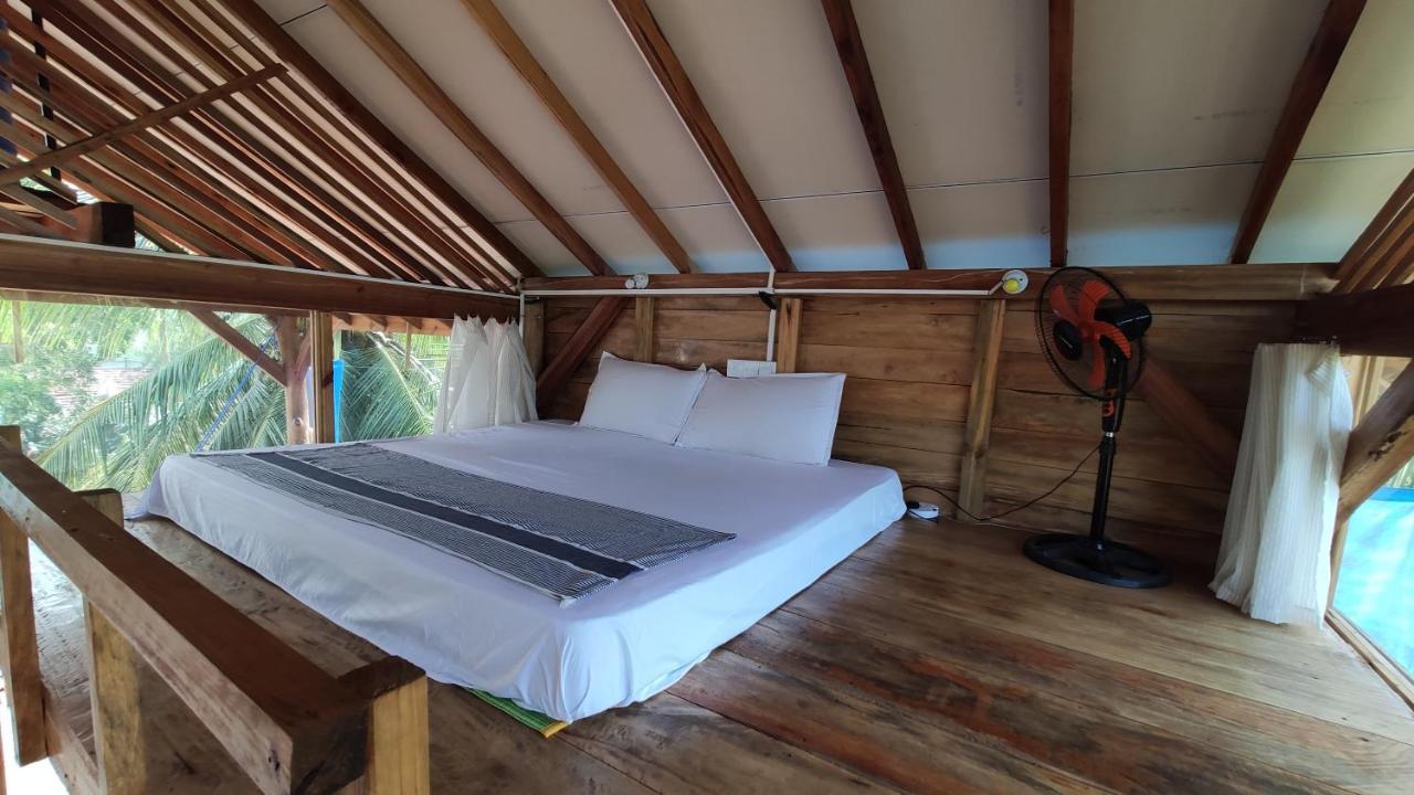 Surf Beach Hotel Arugam Bay Esterno foto