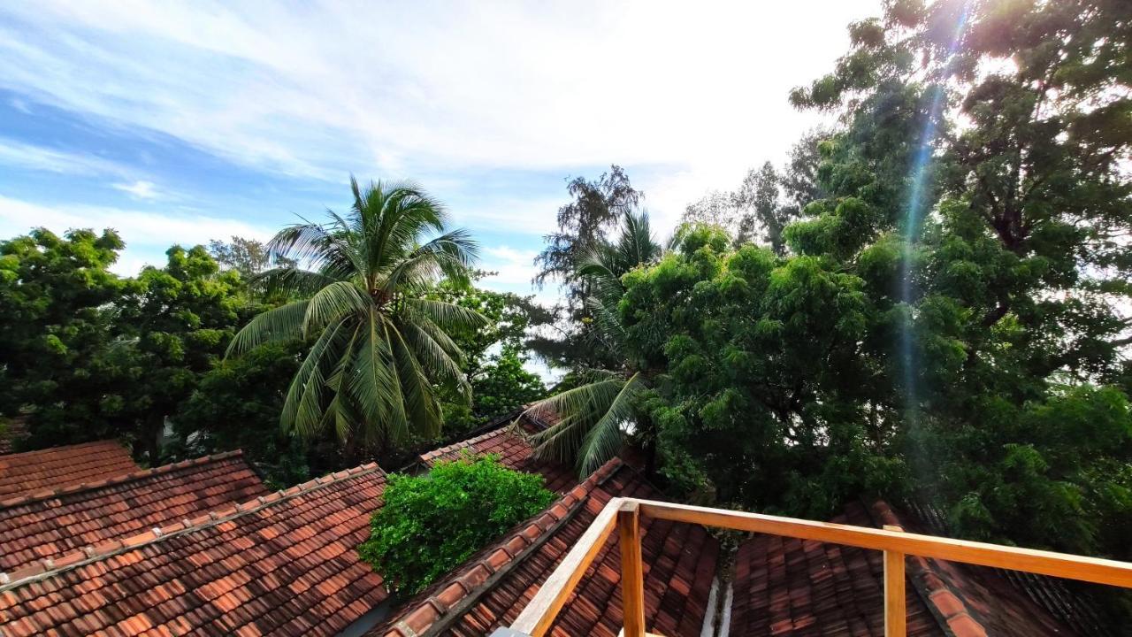 Surf Beach Hotel Arugam Bay Esterno foto