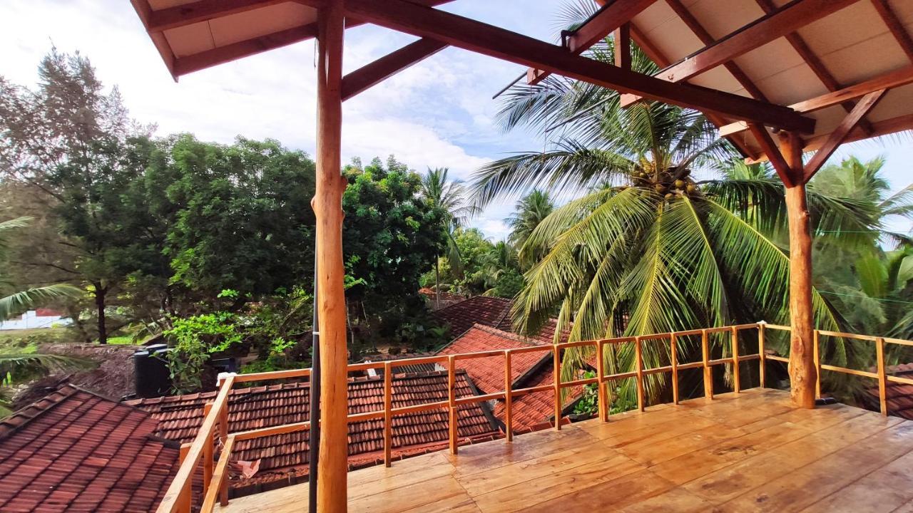 Surf Beach Hotel Arugam Bay Esterno foto
