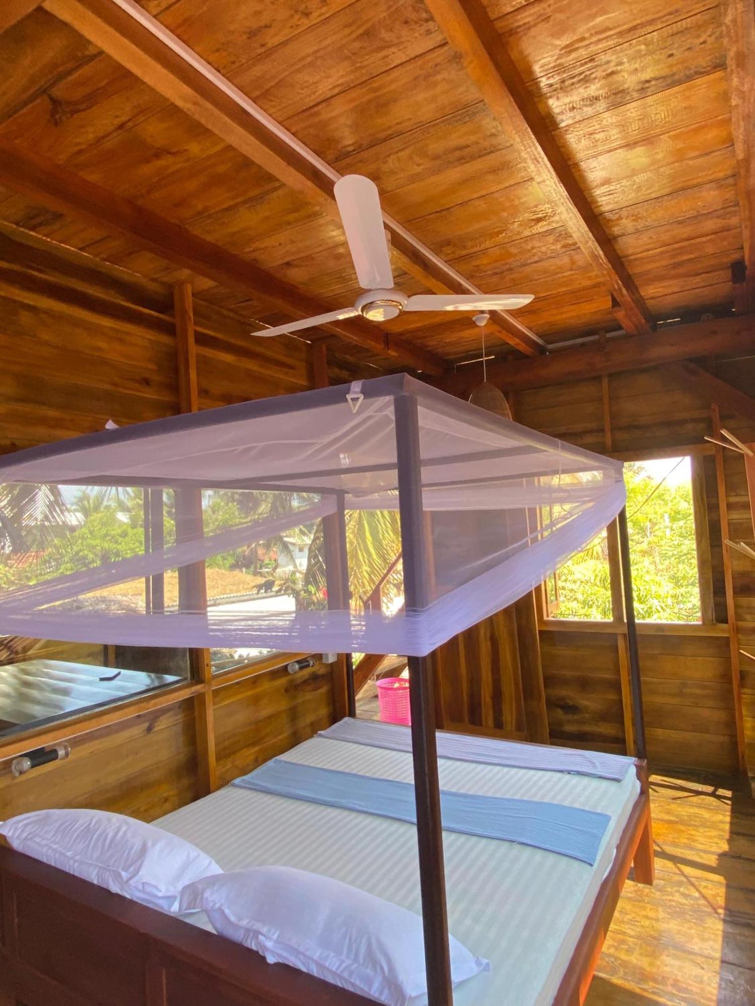 Surf Beach Hotel Arugam Bay Esterno foto