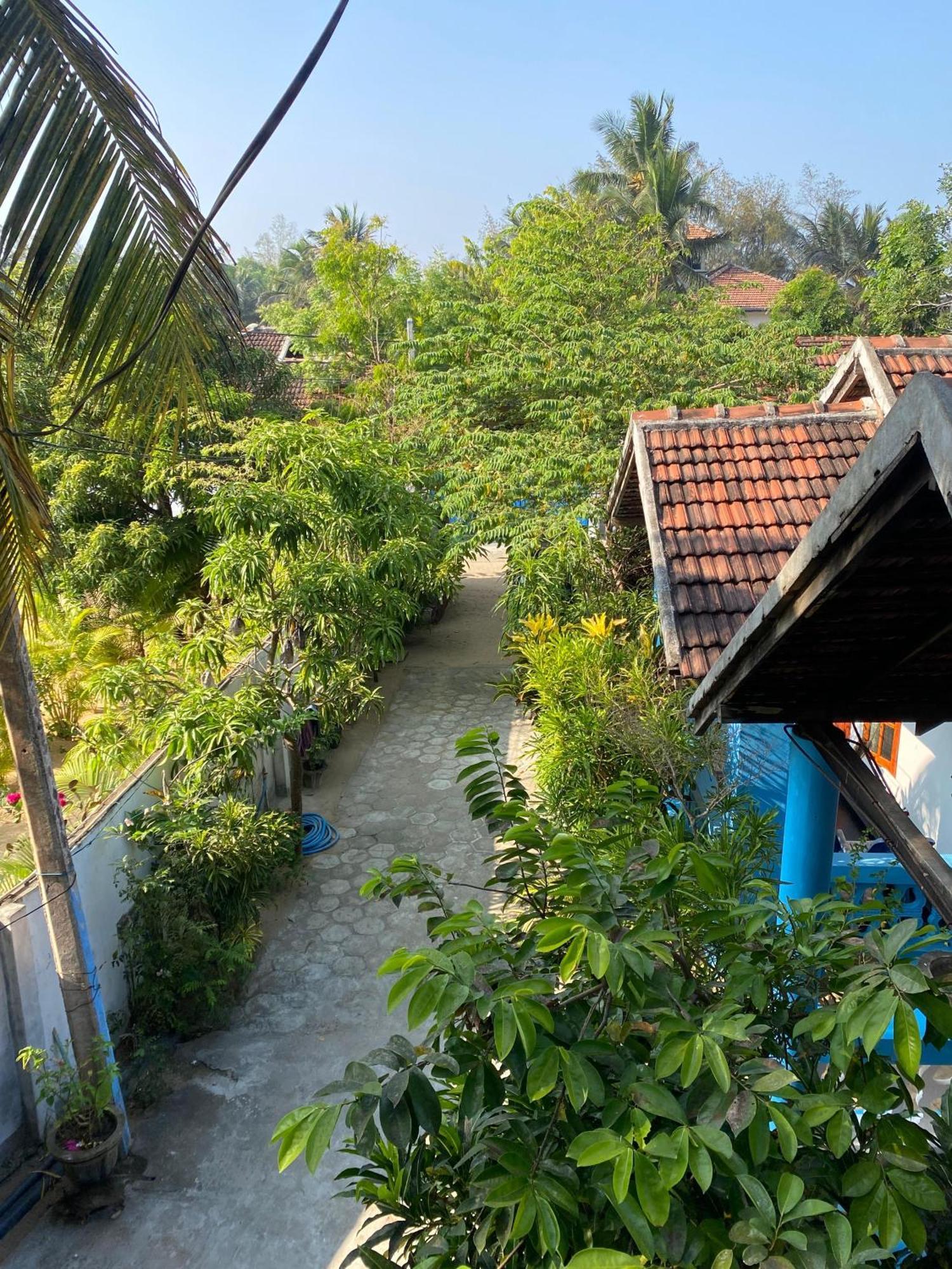 Surf Beach Hotel Arugam Bay Esterno foto