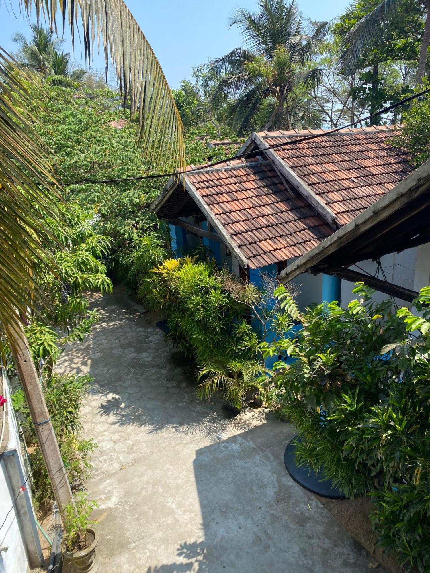 Surf Beach Hotel Arugam Bay Esterno foto