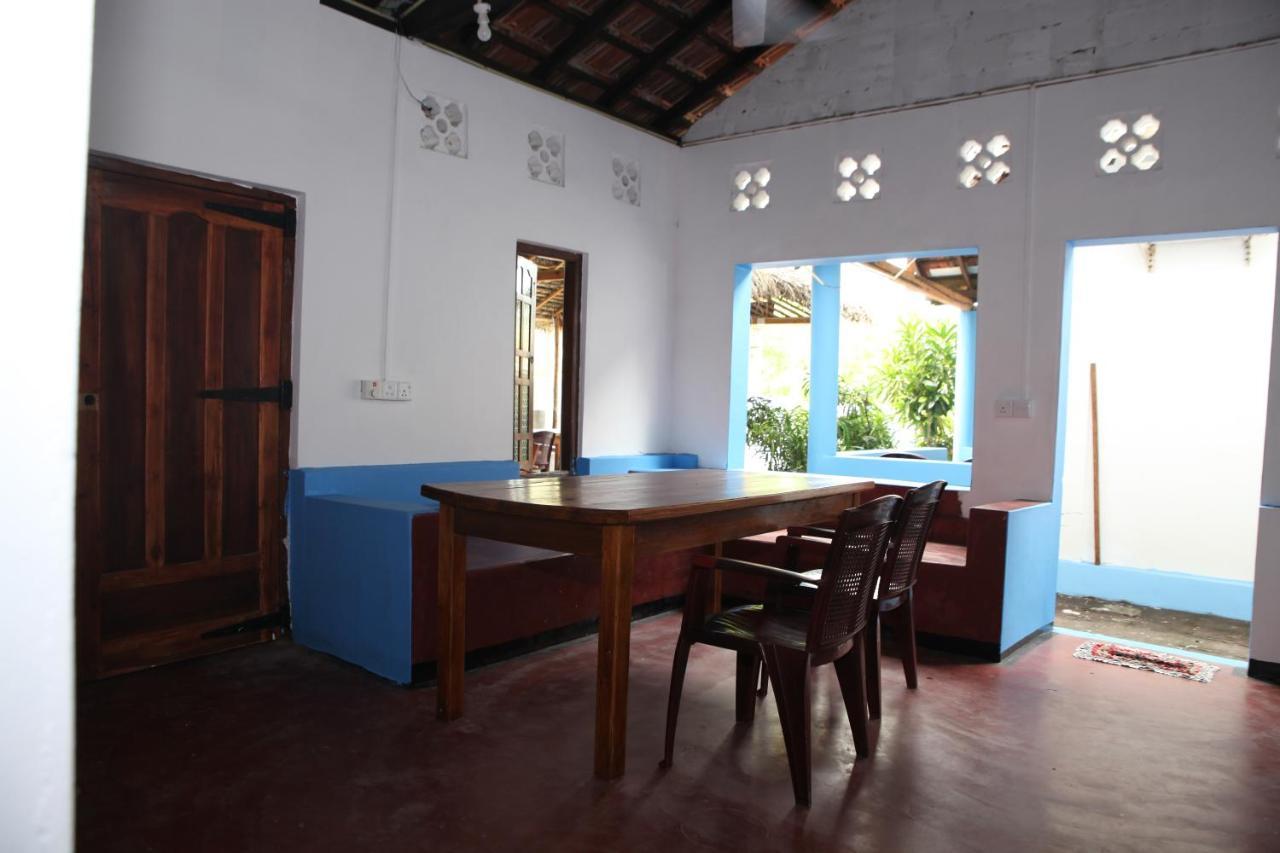 Surf Beach Hotel Arugam Bay Esterno foto